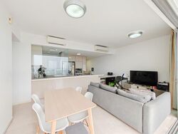 Centro Residences (D20), Condominium #545307591